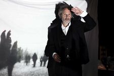 Mathieu Amalric: "In all those moments with Hippolyte Girardot [Zwy], there was a real pleasure to do too much."